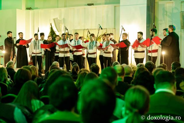 Concertul de colinde al Mitropoliei Moldovei și Bucovinei „Betleemul a deschis Edenul” / foto: Oana Nechifor (Foto) „Betleemul a deschis Edenul”: Peste 1000 de ieșeni au trăit bucuria Nașterii Domnului la Concertul de colinde al Mitropoliei Moldovei și Bucovinei