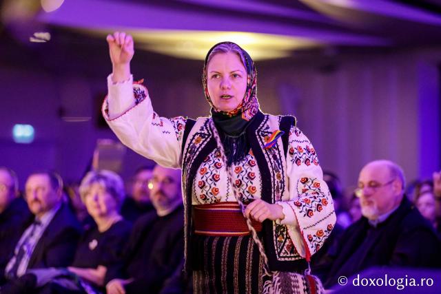 Concertul de colinde al Mitropoliei Moldovei și Bucovinei „Betleemul a deschis Edenul” / foto: Oana Nechifor (Foto) „Betleemul a deschis Edenul”: Peste 1000 de ieșeni au trăit bucuria Nașterii Domnului la Concertul de colinde al Mitropoliei Moldovei și Bucovinei