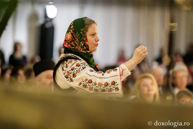 Concertul de colinde al Mitropoliei Moldovei și Bucovinei „Betleemul a deschis Edenul” / foto: Oana Nechifor (Foto) „Betleemul a deschis Edenul”: Peste 1000 de ieșeni au trăit bucuria Nașterii Domnului la Concertul de colinde al Mitropoliei Moldovei și Bucovinei