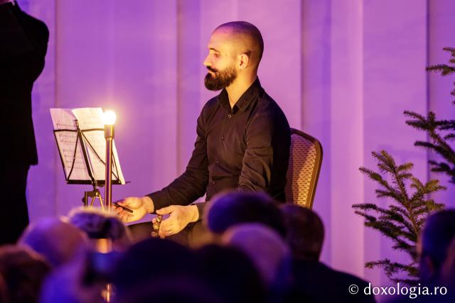 Concertul de colinde al Mitropoliei Moldovei și Bucovinei „Betleemul a deschis Edenul” / foto: Oana Nechifor (Foto) „Betleemul a deschis Edenul”: Peste 1000 de ieșeni au trăit bucuria Nașterii Domnului la Concertul de colinde al Mitropoliei Moldovei și Bucovinei