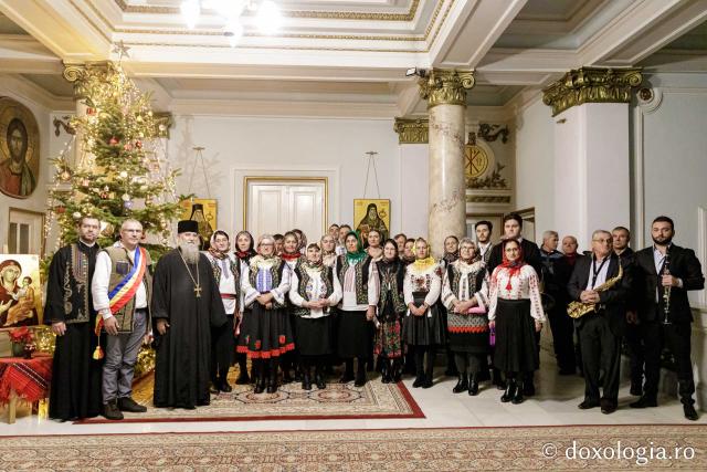 Corul de copii și corul de gospodari din parohia Cozmești – Colindători la Reședința Mitropolitană 2024 (Foto) Corul de copii și corul de gospodari din parohia Cozmești – Colindători la Reședința Mitropolitană 2024