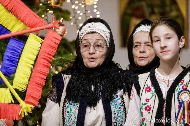 (Foto) Ansamblul folcloric Ciurbeștenii – Colindători la Reședința Mitropolitană 2024