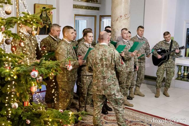 (Foto) Batalionul 151 Infanterie - Lupii Negri – Colindători la Reședința Mitropolitană 2024
