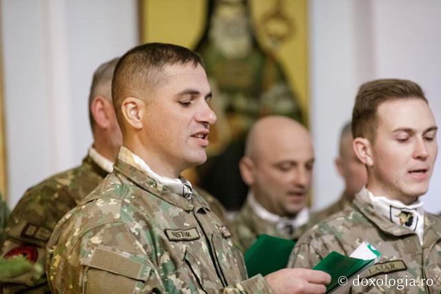 (Foto) Batalionul 151 Infanterie - Lupii Negri – Colindători la Reședința Mitropolitană 2024
