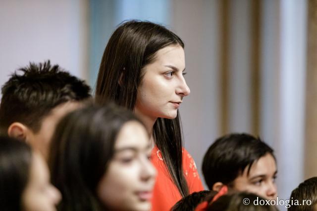 (Foto) Clubul Educațional PEP – Colindători la Reședința Mitropolitană 2024