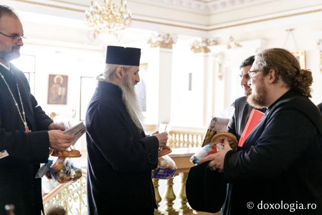(Foto) Corala Protopopiatului Iași I – Colindători la Reședința Mitropolitană 2024