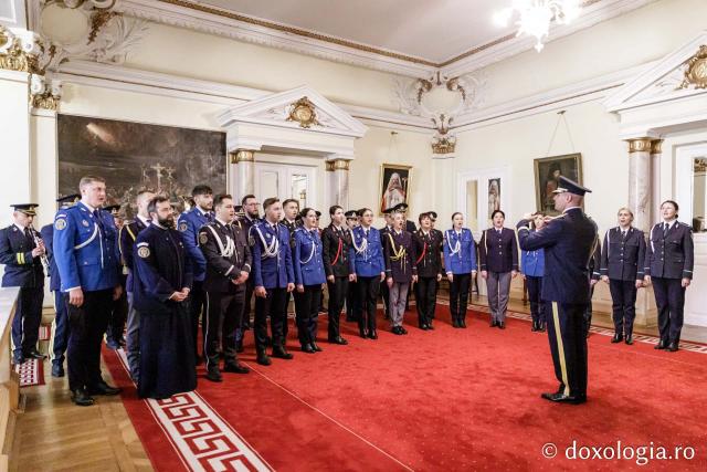  Inspectoratul Judeţean de Jandarmi, Iaşi  – Colindători la Reședința Mitropolitană 2024