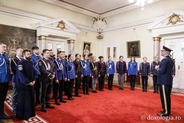  Inspectoratul Judeţean de Jandarmi, Iaşi  – Colindători la Reședința Mitropolitană 2024