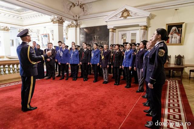  Inspectoratul Judeţean de Jandarmi, Iaşi  – Colindători la Reședința Mitropolitană 2024
