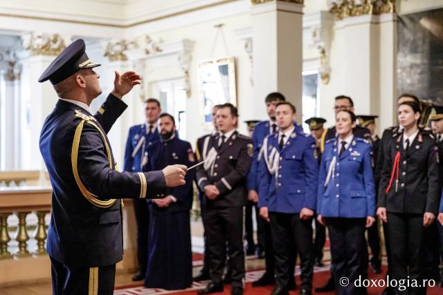  Inspectoratul Judeţean de Jandarmi, Iaşi  – Colindători la Reședința Mitropolitană 2024