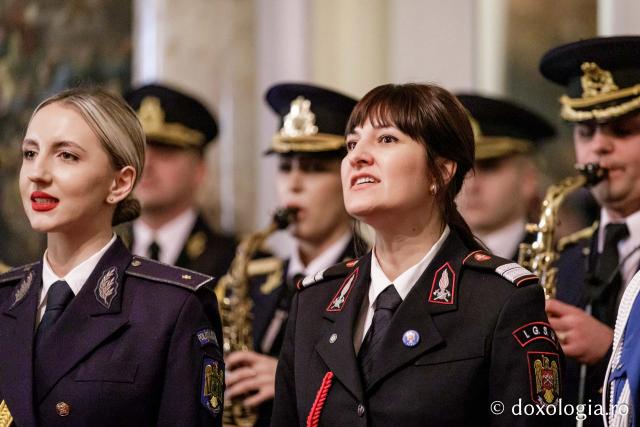  Inspectoratul Judeţean de Jandarmi, Iaşi  – Colindători la Reședința Mitropolitană 2024