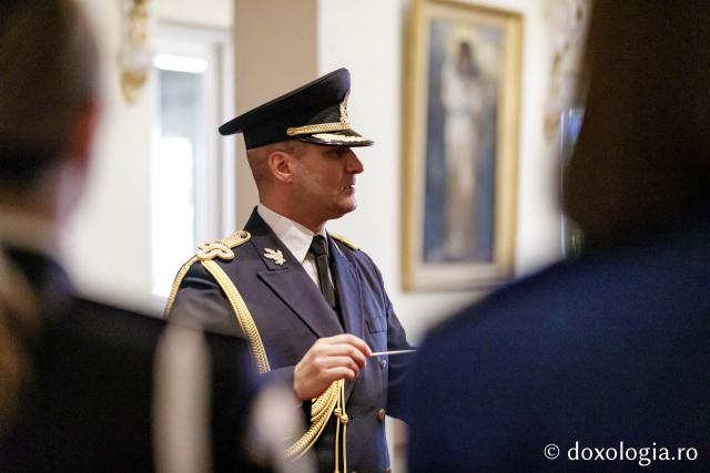  Inspectoratul Judeţean de Jandarmi, Iaşi  – Colindători la Reședința Mitropolitană 2024