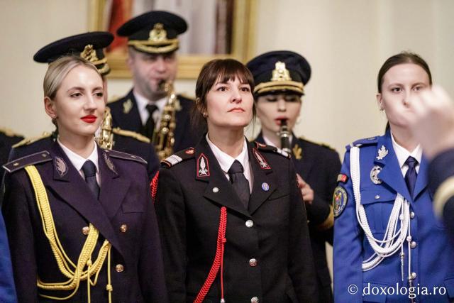  Inspectoratul Judeţean de Jandarmi, Iaşi  – Colindători la Reședința Mitropolitană 2024