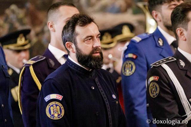  Inspectoratul Judeţean de Jandarmi, Iaşi  – Colindători la Reședința Mitropolitană 2024