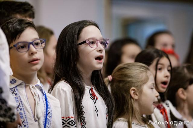 (Foto) Școala de muzică Soprano Music Academy – Colindători la Reședința Mitropolitană 2024