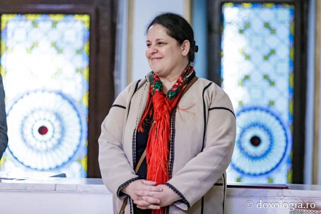 (Foto) Satul Scânteia – Colindători la Reședința Mitropolitană 2024