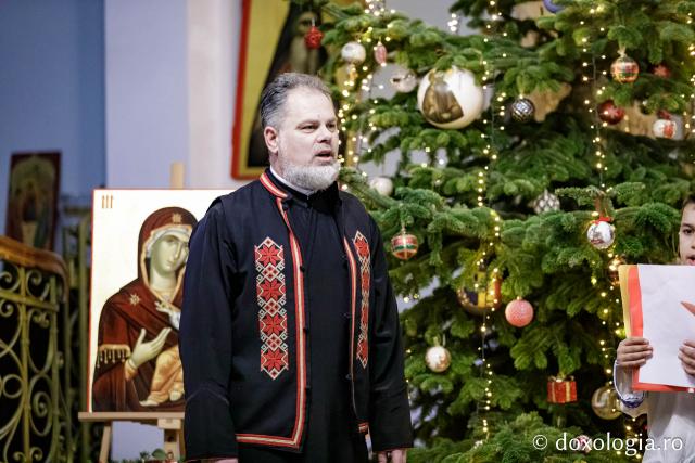 (Foto) Parohia „Adormirea Maicii Domnului” din satul Brătești – Colindători la Reședința Mitropolitană 2024