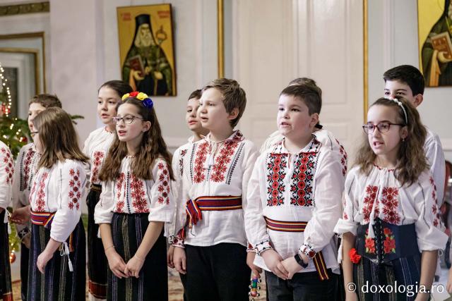 Școala Gimnazială ,,Titu Maiorescu” din Iași, Clasa a III-a D – Colindători la Reședința Mitropolitană 2024 (Foto) Școala Gimnazială ,,Titu Maiorescu” din Iași, Clasa a III-a D – Colindători la Reședința Mitropolitană 2024