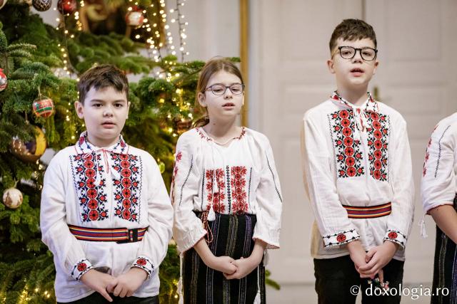 Școala Gimnazială ,,Titu Maiorescu” din Iași, Clasa a III-a D – Colindători la Reședința Mitropolitană 2024 (Foto) Școala Gimnazială ,,Titu Maiorescu” din Iași, Clasa a III-a D – Colindători la Reședința Mitropolitană 2024