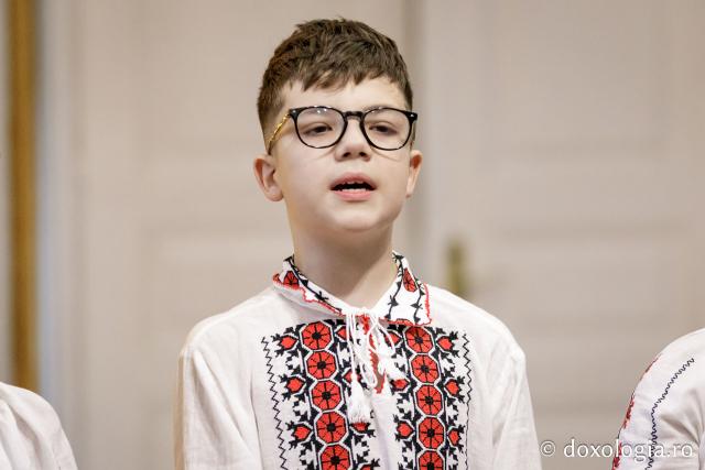 Școala Gimnazială ,,Titu Maiorescu” din Iași, Clasa a III-a D – Colindători la Reședința Mitropolitană 2024 (Foto) Școala Gimnazială ,,Titu Maiorescu” din Iași, Clasa a III-a D – Colindători la Reședința Mitropolitană 2024