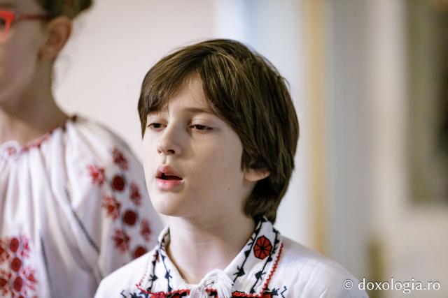 Școala Gimnazială ,,Titu Maiorescu” din Iași, Clasa a III-a D – Colindători la Reședința Mitropolitană 2024 (Foto) Școala Gimnazială ,,Titu Maiorescu” din Iași, Clasa a III-a D – Colindători la Reședința Mitropolitană 2024