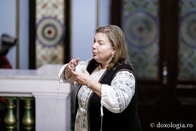 (Foto) Corul Mira – Colindători la Reședința Mitropolitană 2024
