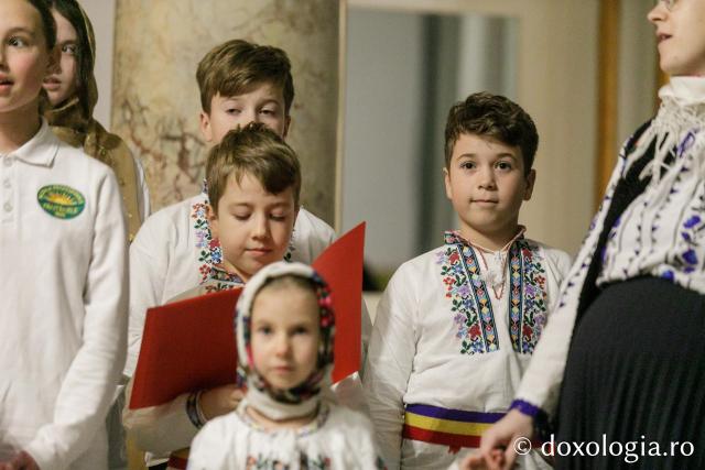  Parohia „Sfinții Arhangheli” Fântânele
