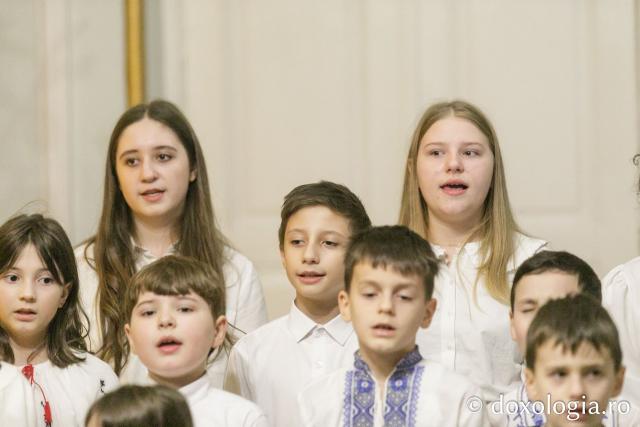 Corul de copii al parohiei „Sfântul Haralambie” din Iași