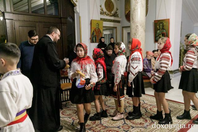 Școala Ruginoasa și Școala Cucuteni