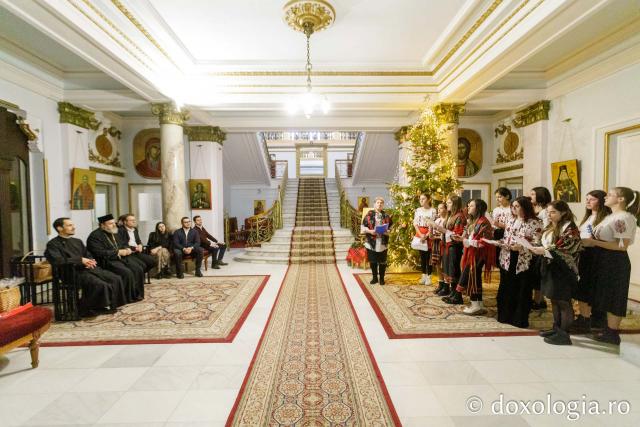 Școala Strunga
