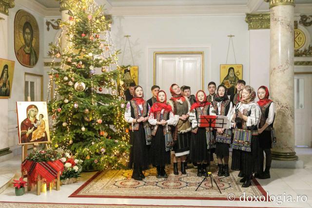 Grupul vocal al Casei de Cultură Țuțora