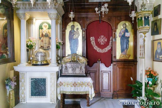 Biserica veche a Mănăstirii „Sfânta Treime” din Eghina