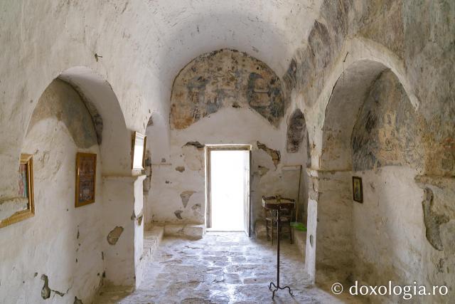 Biserica „Adormirea Maicii Domnului” – Paleochora, Eghina