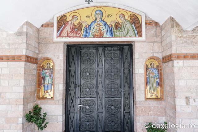 Biserica mare a Mănăstirii Kato Xenia