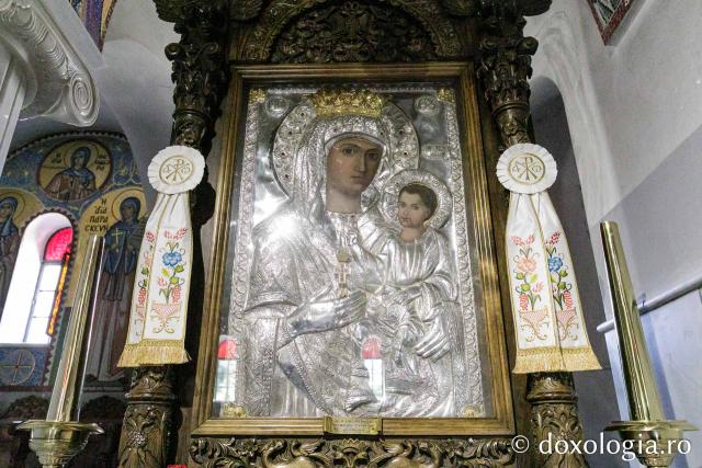 Biserica mare a Mănăstirii Kato Xenia