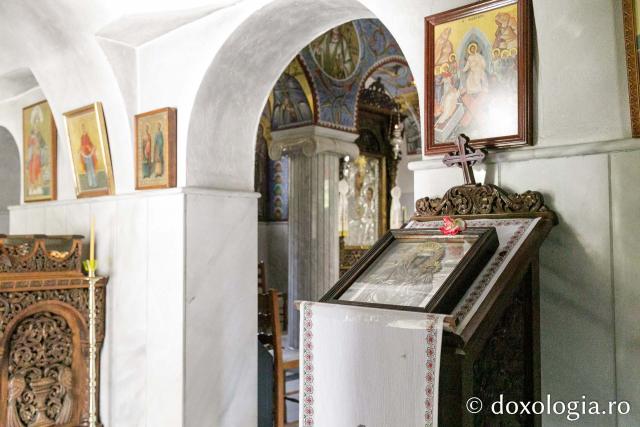 Biserica mare a Mănăstirii Kato Xenia