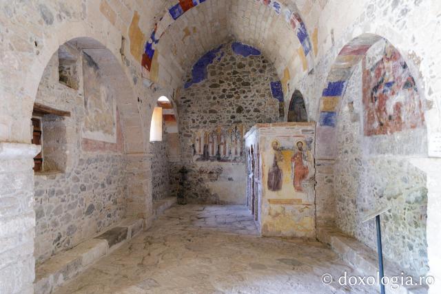 Biserica „Sfântul Gheorghe” Katholikonul – Paleochora, Eghina
