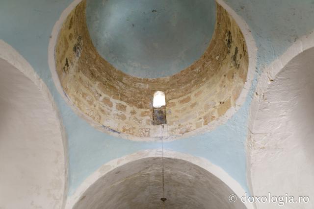 Biserica „Sfântul Ioan Teologul” – Paleochora, Eghina