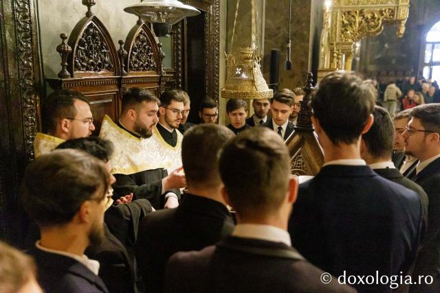 Liturghie arhierească la Catedrala Mitropolitană din Iași în cinstea Sfinților Trei Ierarhi / Foto: pr. Silviu Cluci Liturghie arhierească la Catedrala Mitropolitană din Iași în cinstea Sfinților Trei Ierarhi