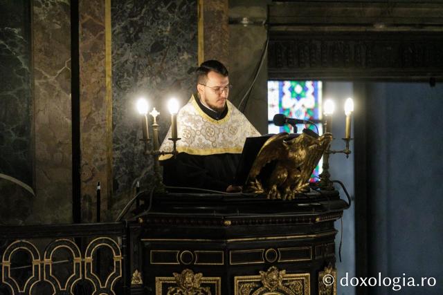 Liturghie arhierească la Catedrala Mitropolitană din Iași în cinstea Sfinților Trei Ierarhi / Foto: pr. Silviu Cluci Liturghie arhierească la Catedrala Mitropolitană din Iași în cinstea Sfinților Trei Ierarhi
