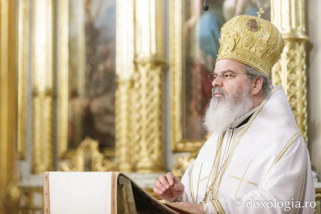 Liturghie arhierească la Catedrala Mitropolitană din Iași în cinstea Sfinților Trei Ierarhi / Foto: pr. Silviu Cluci Liturghie arhierească la Catedrala Mitropolitană din Iași în cinstea Sfinților Trei Ierarhi