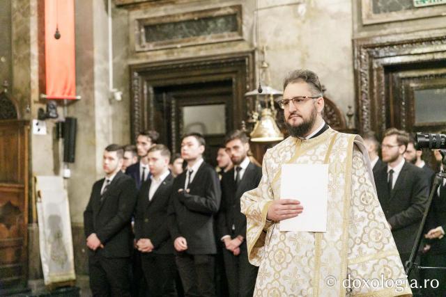 Liturghie arhierească la Catedrala Mitropolitană din Iași în cinstea Sfinților Trei Ierarhi / Foto: pr. Silviu Cluci Liturghie arhierească la Catedrala Mitropolitană din Iași în cinstea Sfinților Trei Ierarhi