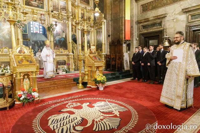 Liturghie arhierească la Catedrala Mitropolitană din Iași în cinstea Sfinților Trei Ierarhi / Foto: pr. Silviu Cluci Liturghie arhierească la Catedrala Mitropolitană din Iași în cinstea Sfinților Trei Ierarhi