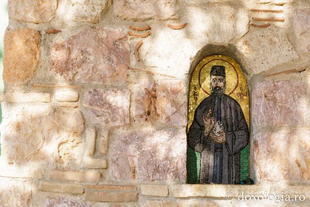 Mănăstirea „Sfântul Efrem cel Nou” de la Nea Makri