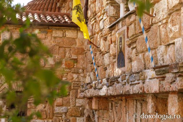 Mănăstirea „Sfântul Efrem cel Nou” de la Nea Makri