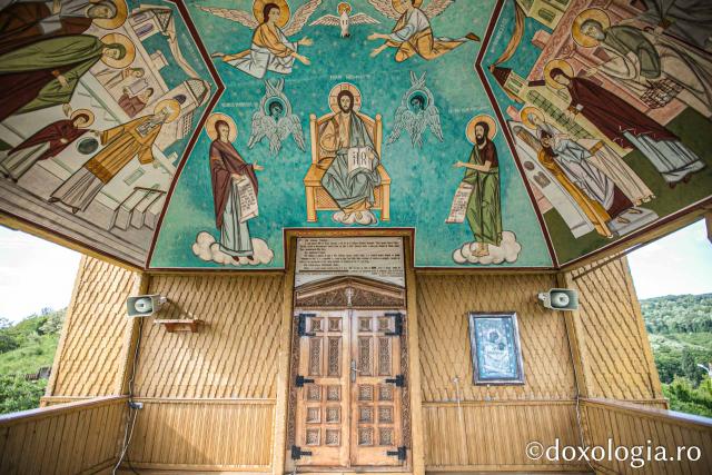 (Foto) Mănăstirea „Schimbarea la Față” Dobrina: poarta de lumină a Hușilor