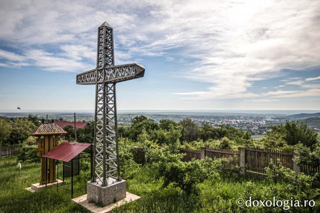 (Foto) Mănăstirea „Schimbarea la Față” Dobrina: poarta de lumină a Hușilor