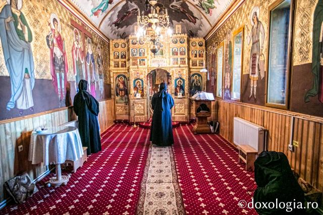 (Foto) Mănăstirea „Schimbarea la Față” Dobrina: poarta de lumină a Hușilor