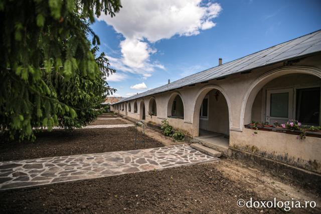 Mănăstirea Grăjdeni – Vaslui