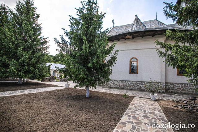 Mănăstirea Grăjdeni – Vaslui